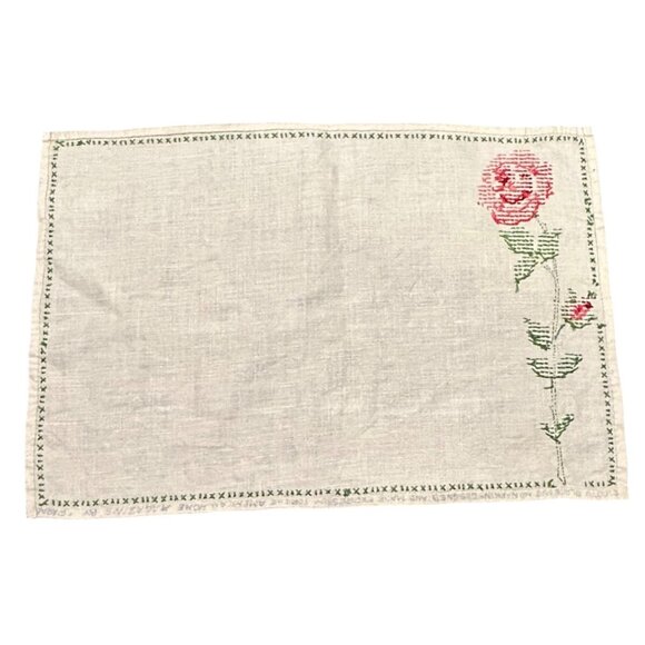 Vintage Embroidered Linen Placemat With Floral Rose Design & Green Cross-Stitch - Picture 3 of 6